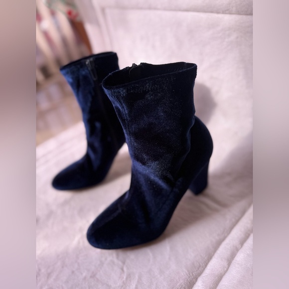 Madden Girl Fantaysa Velvet Bootie (Navy) 6.5 bootie zipper - Picture 11 of 16